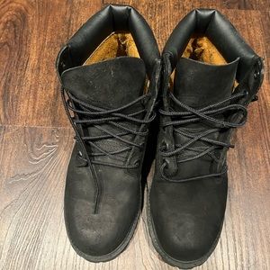 Black timberland boots